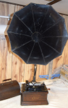 an image of Edison Fireside Phonograph With Cygnet Horn
