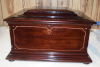 an image of 15.5 inch Regina music box, double comb, with 25 discs