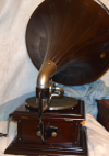 a sixth thumbnail of Victor IV with wooden horn