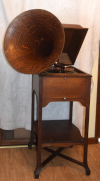 an image of Schoolhouse Victrola - Victrola XXV