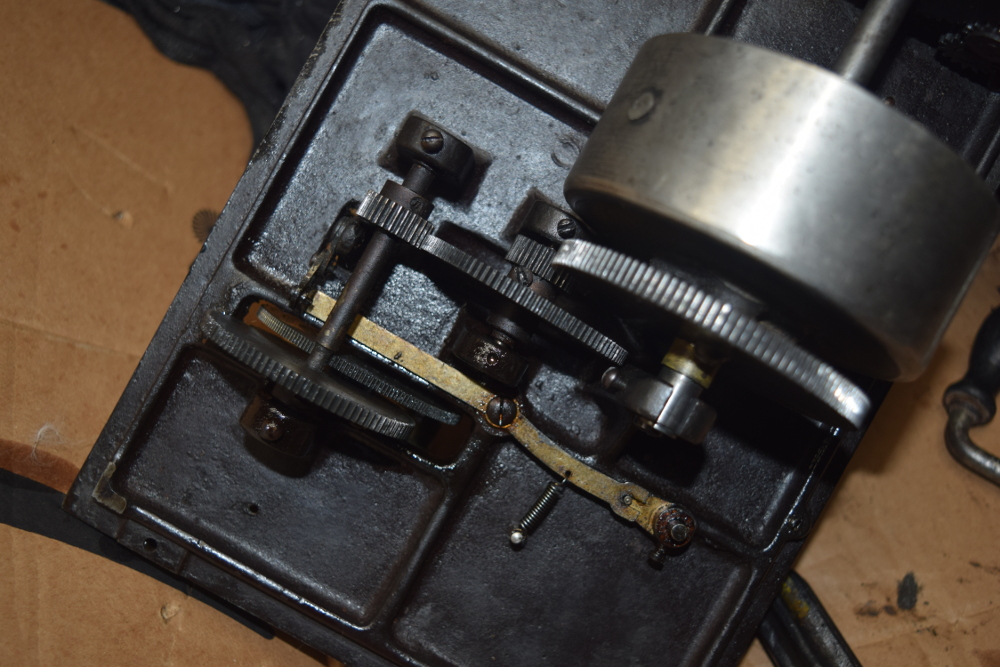 Amberola V, motor