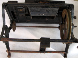 Edison universal shaver, underside